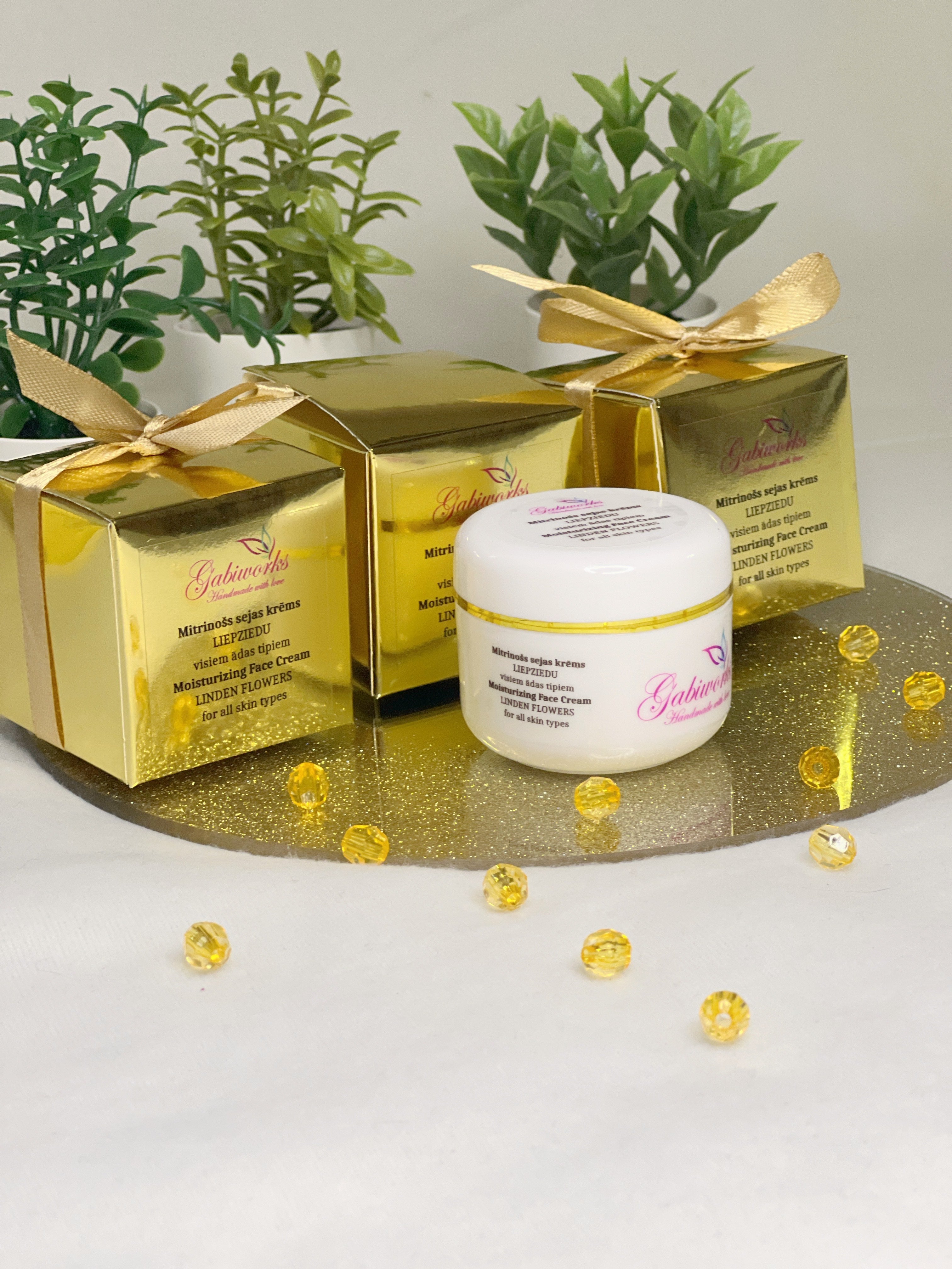Moisturizing Face Cream with Rose & Lavender