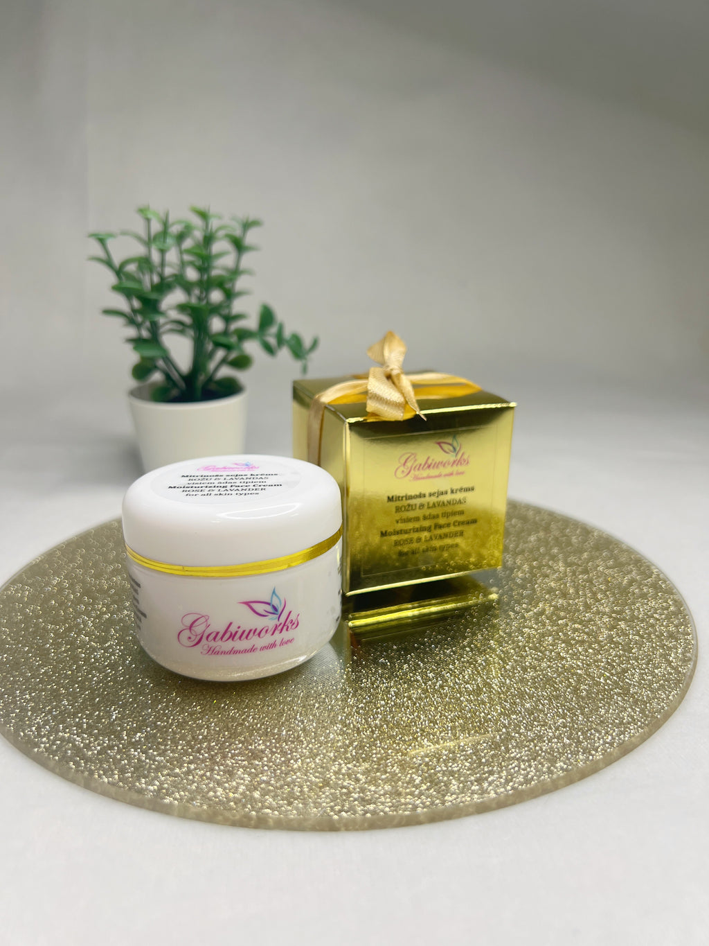 Moisturizing Face Cream with Rose & Lavender